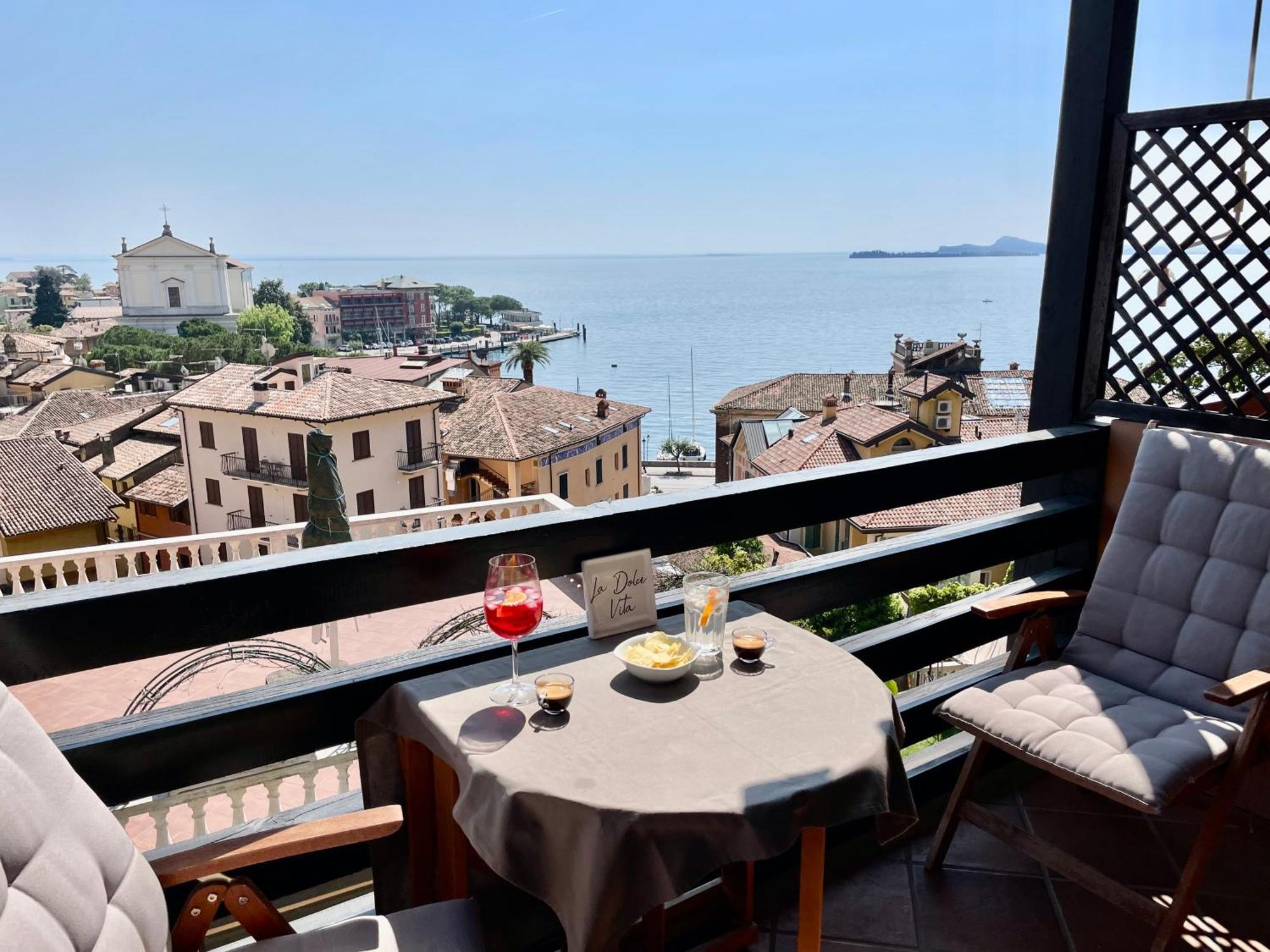 Casa Dolce Vita, Seeblick Toscolano Maderno Eksteriør billede
